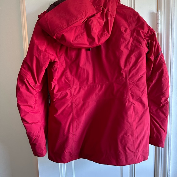 Patagonia / Women's Insulated Powder Town Jacket / Red / S - Picture 2 of 2